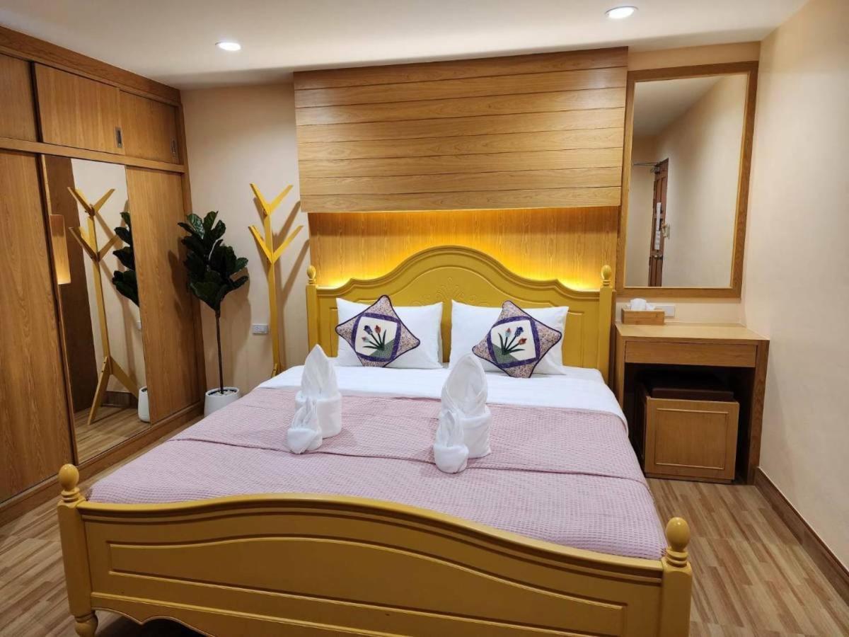 Alaita Hostel Patong Kültér fotó